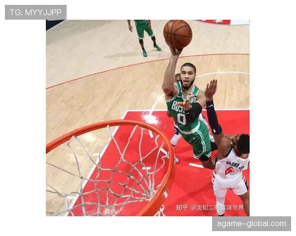 克里斯·韦伯内线挡拆制造错位显著提升球队进攻效率