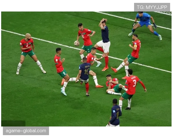 禁区外犯规的判罚标准与比赛影响详解