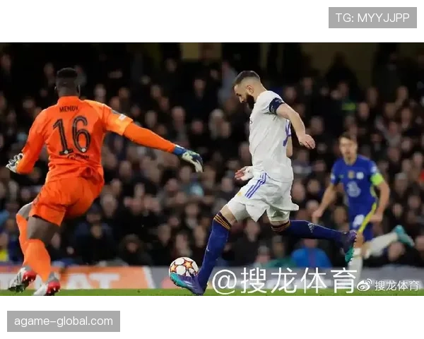 本泽马的赛场表现与荣誉含金量是否匹配其历史地位？